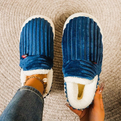 Cordslipper-Zuhause laufen wie auf Wolken